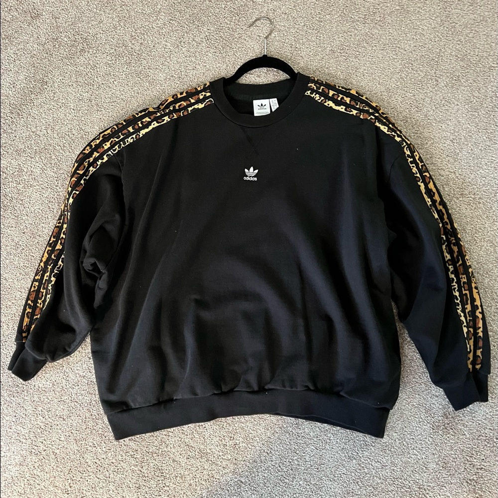 Womens Adidas long sleeve sweatshirt